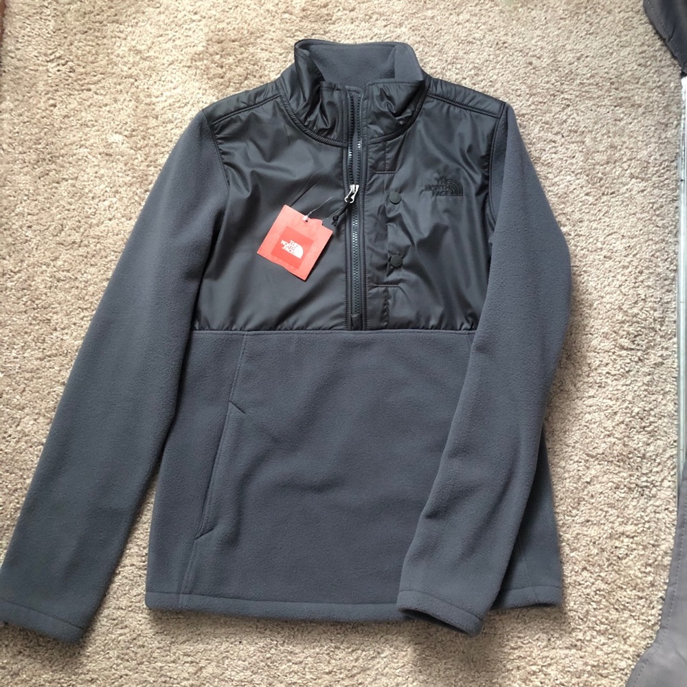 Grey North face fleece pullover